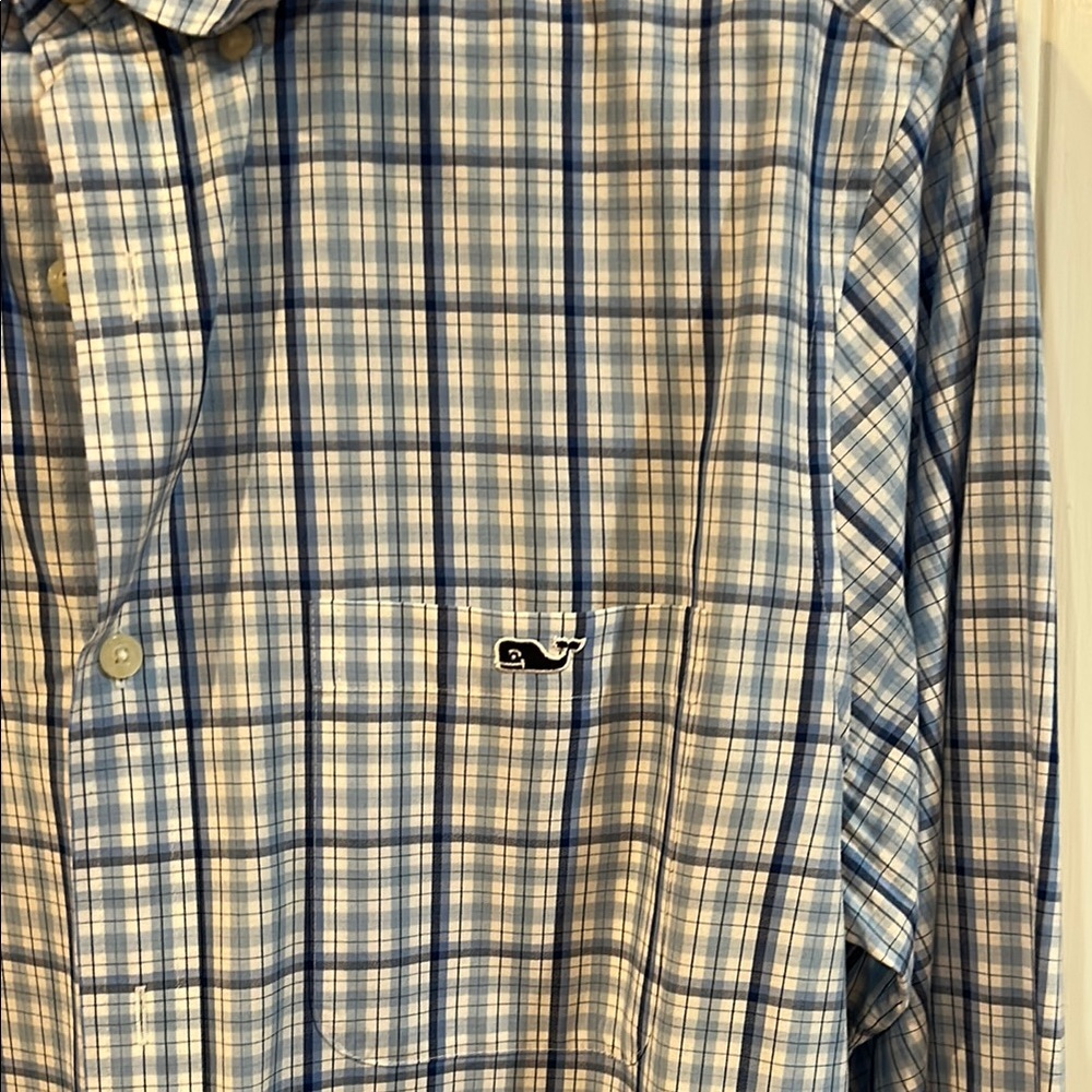 Vineyard Vines Blue and White Casual Button Down Shirt